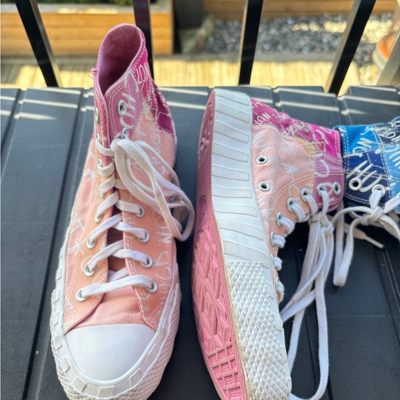 Not a chuck converse - Picture 2 of 4